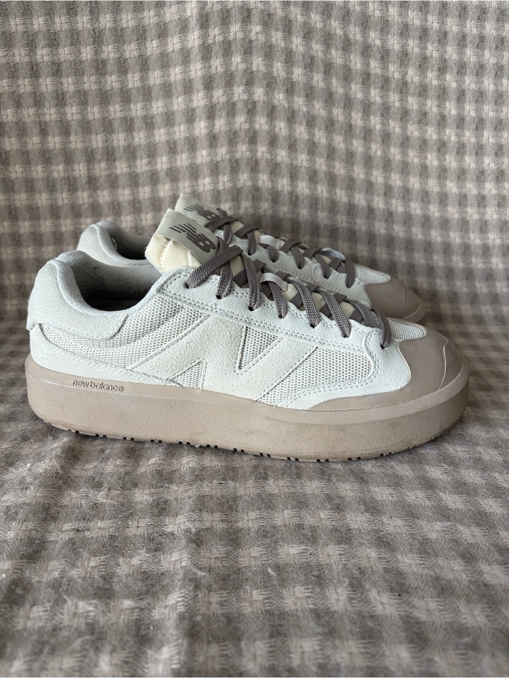 NEW BALANCE CT302 BEIGE BONE SNEAKERS MENS 9.5